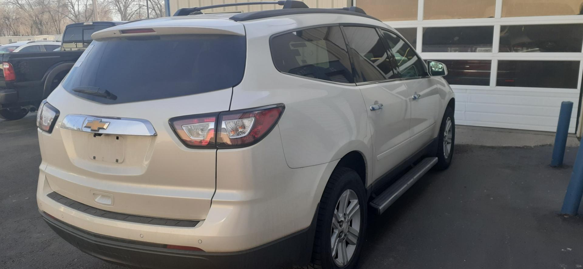 2013 Chevrolet Traverse (1GNKRGKD9DJ) , located at 2015 Cambell Street, Rapid City, SD, 57701, (605) 342-8326, 44.066433, -103.191772 - CARFAX AVAILABLE - Photo#3